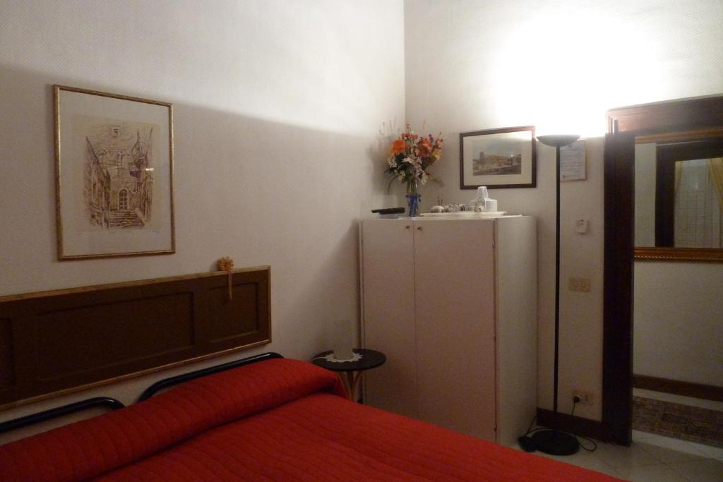 Bb Santa Rosa Bed & Breakfast Viterbo Cameră foto